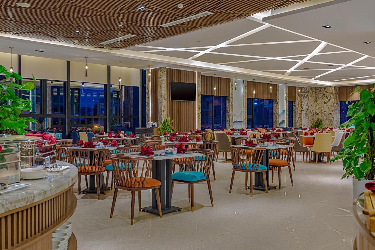 Peninsula Hotel Danang 외부 사진